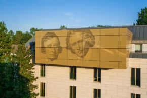 Отель Hotel Gude  Казель